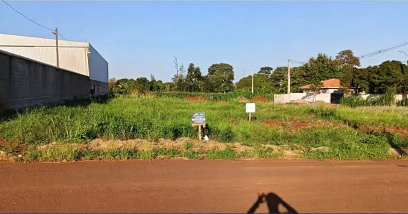 Terreno de 1.054 m² no Loteamento Industrial